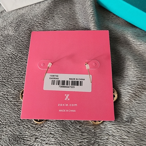 Zaxie Earrings - Picture 6 of 8